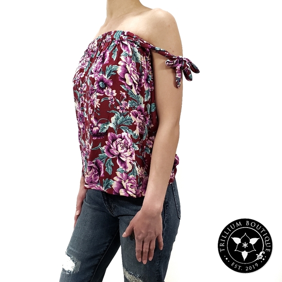 American Eagle Sleeveless Off the Shoulder Top - Picture 3 of 6